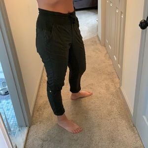 Lululemon Street to Studio Pants Size 6